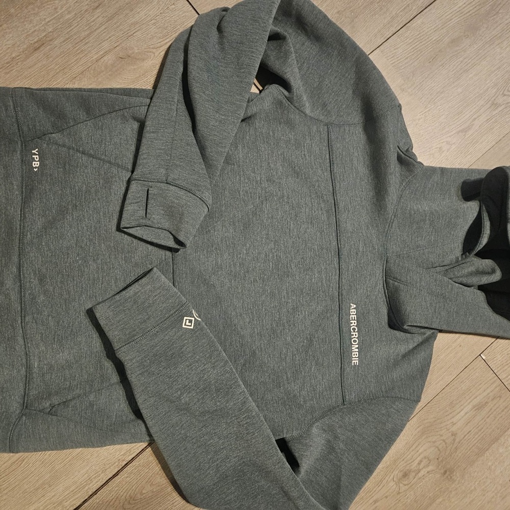 Abercrombie & Fitch Men's Charcoal Joggers - Picture 4 of 4